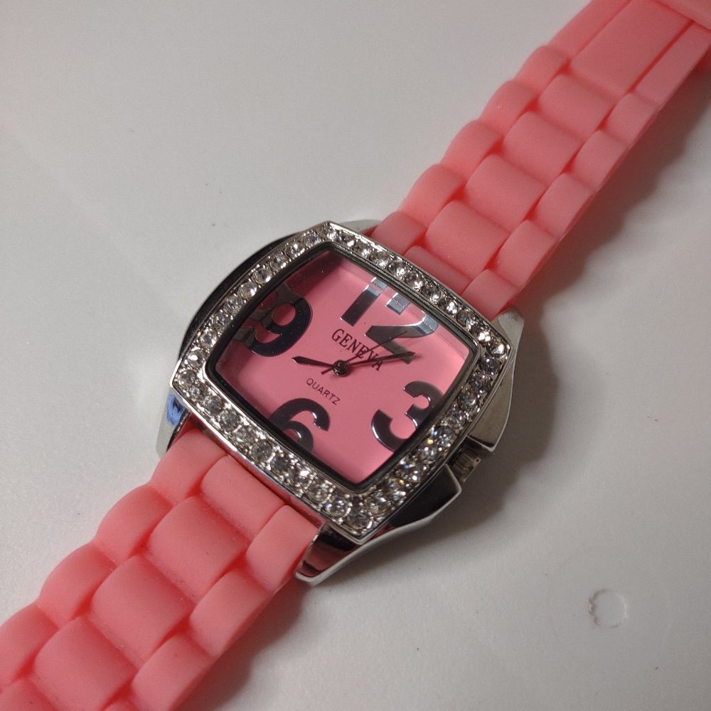 Pink Geneva Watch With Rubber Band